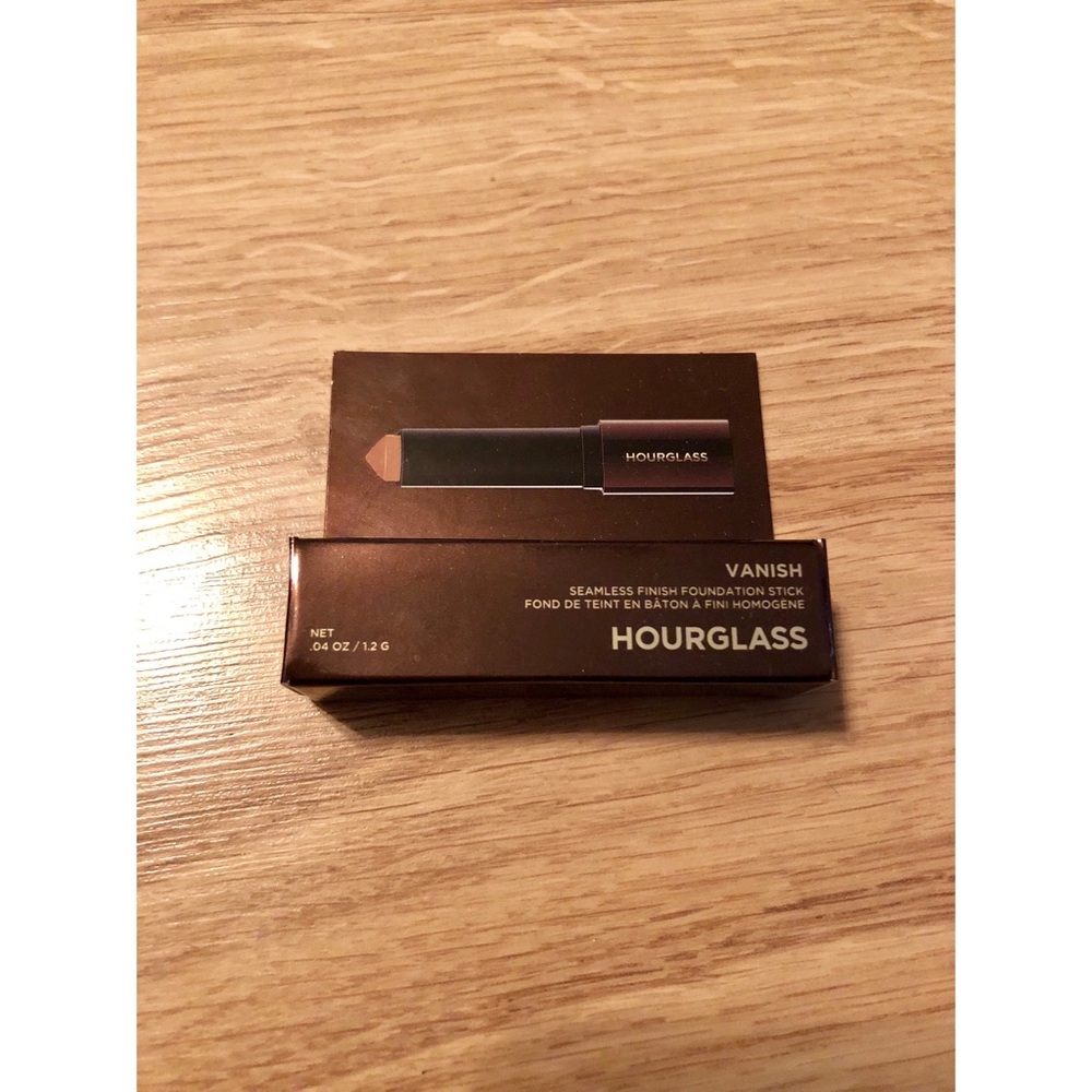 Hourglass Vanish™ Seamless Finish Foundation Stick